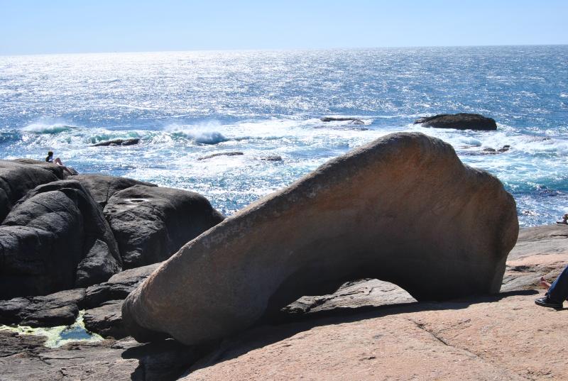 Pedra-de-avalar-santuario-de-la-virxe-da-barca